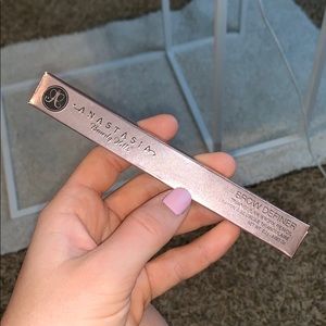 Anastasia Brow Definer